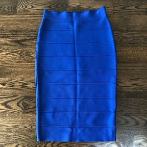 BCBG SIZE SMALL BODYCON SKIRT